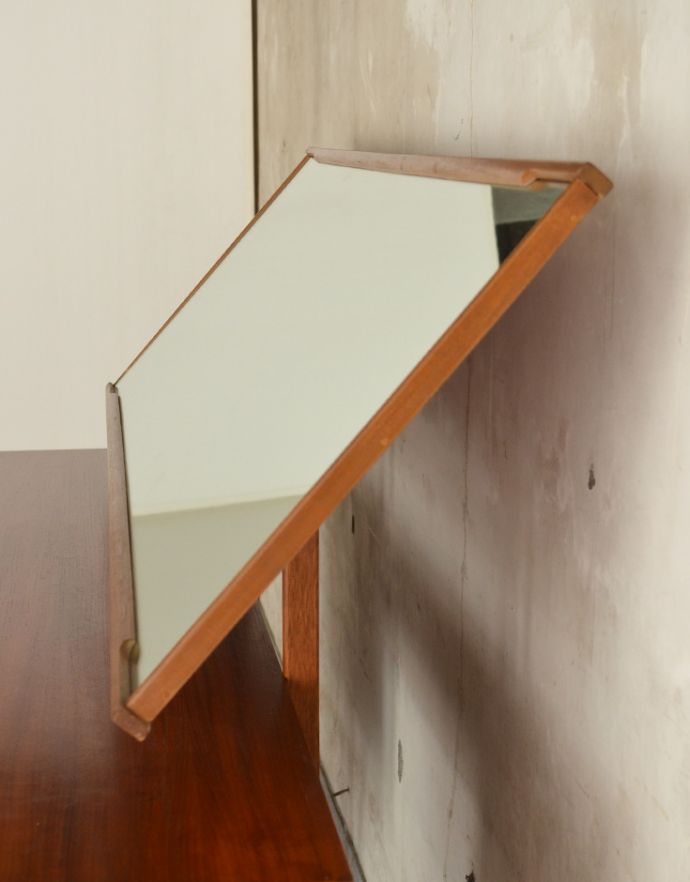 北欧テイストのカッコいいヴィンテージ家具、Austin Suite社の