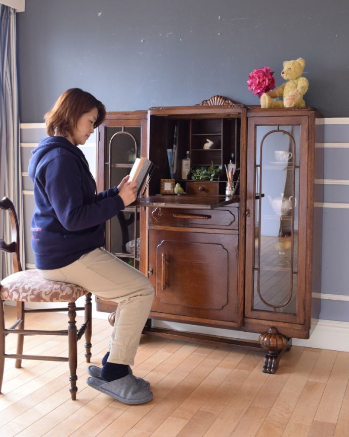ビューロー　アンティーク家具　英国輸入のアンティーク家具、机と本棚が一つになったサイドバイサイド。ビューロー機能は椅子を持ってくるだけでちょっとしたデスクにもなります。(k-1503-f)