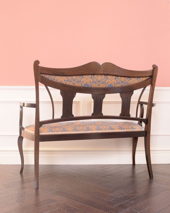 セティ・ソファ・ベンチ　アンティーク チェア　芸術的な象嵌の細工の模様にうっとり･･･アンティークだから手に入る椅子セティ。こちら側も、もちろんキレイです。(k-1554-c)