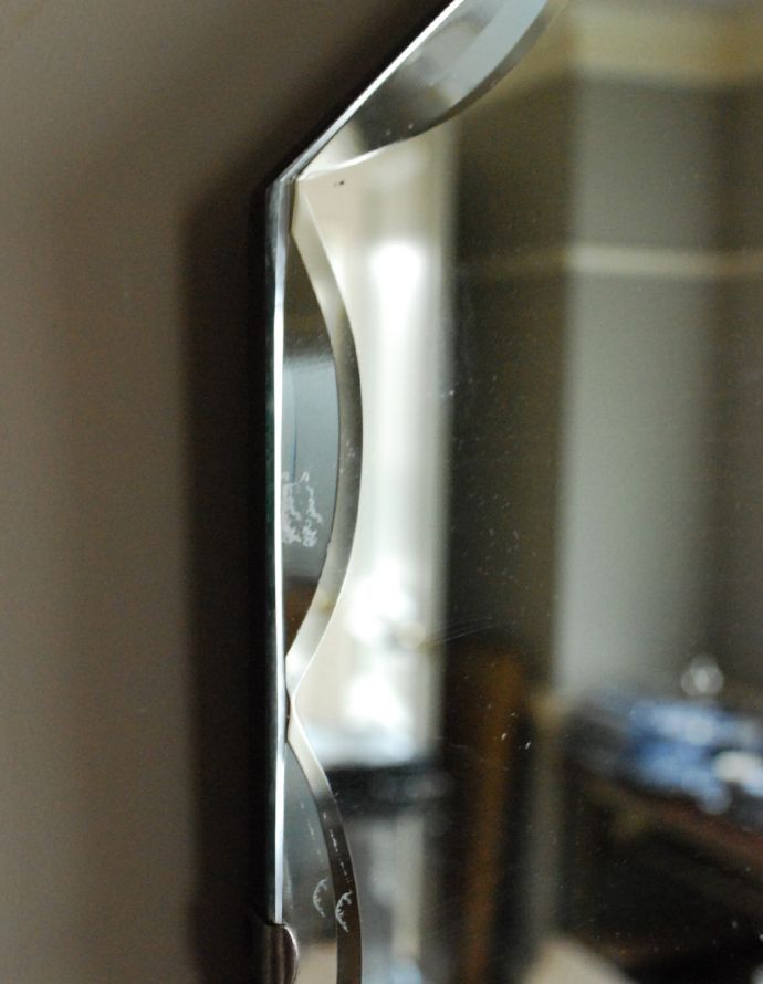 アンティーク カッティングミラー　アンティーク雑貨　英国アンティークの壁掛け鏡、きらきら輝くカッティングミラー。現代のミラーの倍くらいの厚みがあるんです。(k-1601-z)