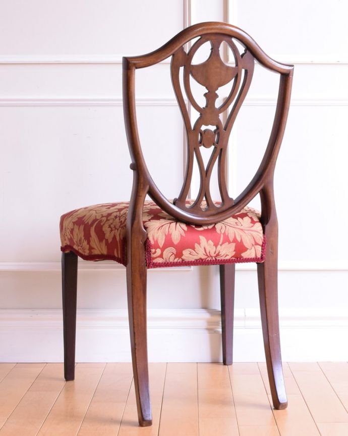 ヘップルホワイトがデザインしたアンティークの椅子、背もたれが美しいヘップルホワイトチェア(k-1629-c)｜アンティークチェア・椅子