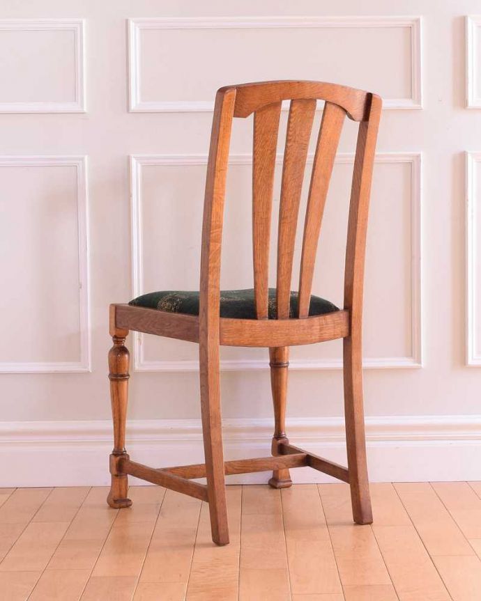 イギリスから届いたアンティークの椅子 オシャレなオークチェア バルボス K 1674k C アンティークチェア 椅子