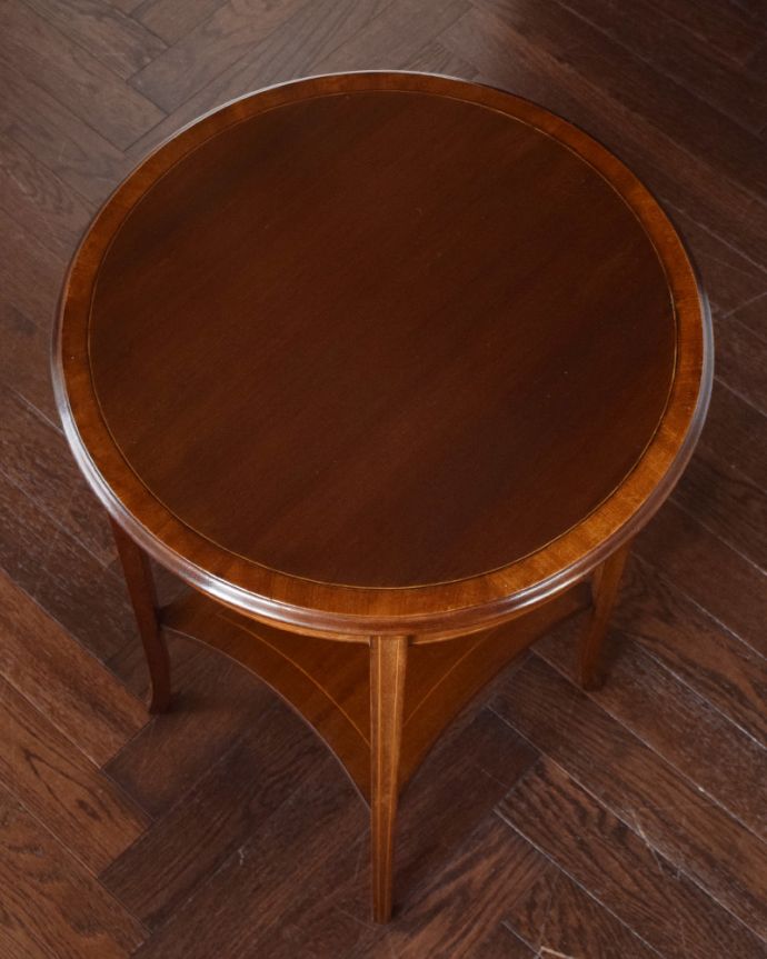 アンティークのテーブル　アンティーク家具　マホガニー材を使ったアンティーク英国輸入家具、美しいオケージョナルテーブル。天板です。(k-1681-f)