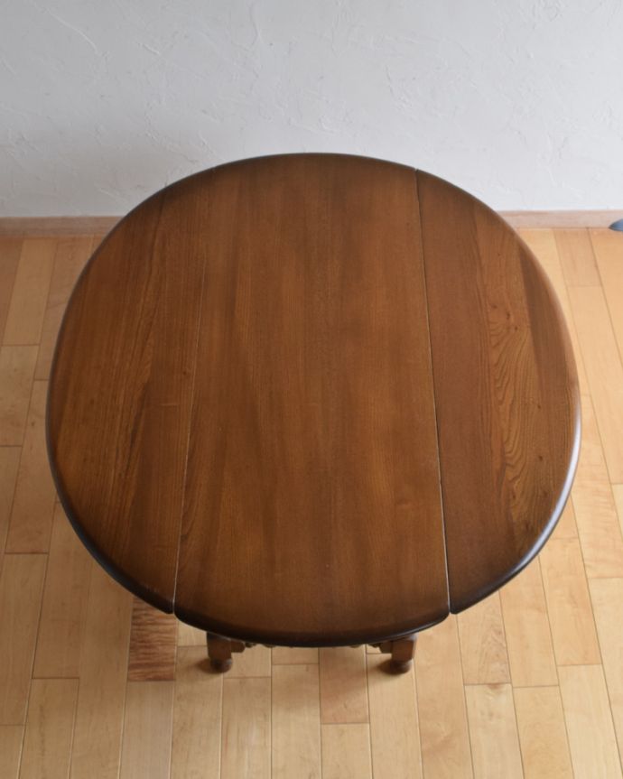 アンティークのテーブル　アンティーク家具　３タイプにサイズ調整が可能！アンティークゲートレッグコーヒーテーブル。広げた状態。(k-1697-f)
