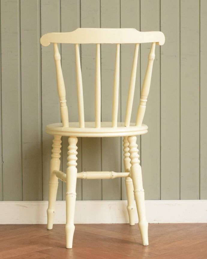 アンティークのダイニング椅子、白いペイント仕上げのキッチンチェア(k-1700-c)｜アンティークチェア・椅子