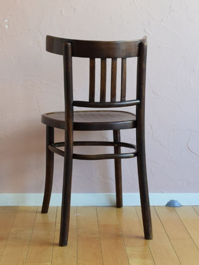 6,888円アンティークチェア　ヨーロッパのカフェの椅子