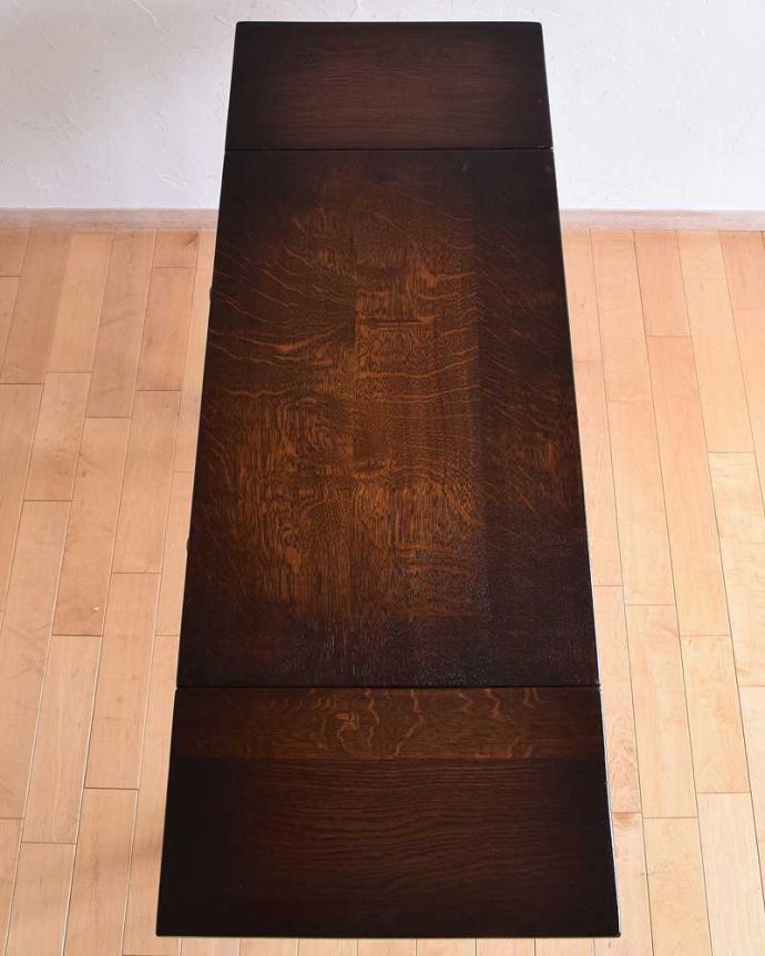 アンティークのテーブル　アンティーク家具　玄関で使える優雅な英国アンティーク家具、引出し付きのホールテーブル。>天板もキレイにお直ししました。(k-1833-f)