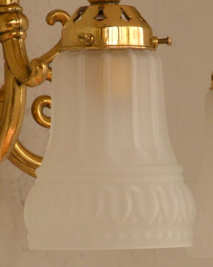 壁付けブラケット　照明・ライティング　壁からお部屋をオシャレに彩るアンティークのウオールランプ。。(k-2008-z)