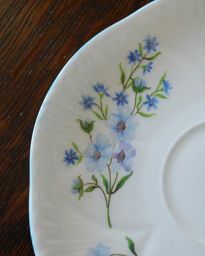 シェ―リー窯　アンティーク雑貨　アンティーク　カップ＆ソーサー（Shelley/シェリー）のブルーロック。爽やかなブルーのお花がデザインされています。(k-2087-z)