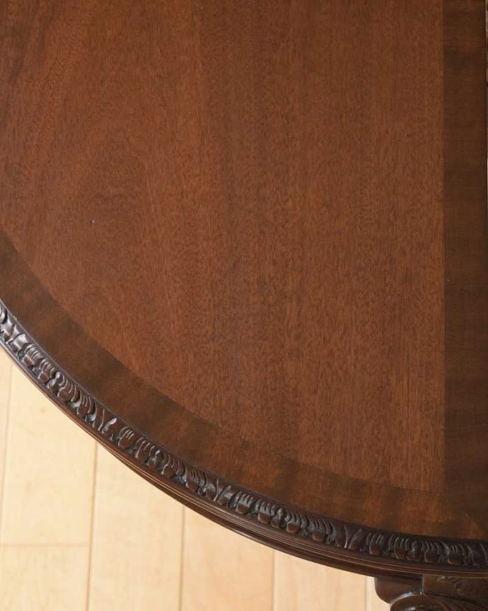 アンティークのテーブル　アンティーク家具　マホガニー材のカードテーブル（ゲームテーブル）装飾の優雅なアンティーク英国家具 。修復には自信がありますHandleでは専門の職人が修復する際、古い塗装を剥離してキレイにお直ししています。(k-2174-f)