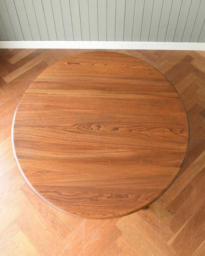アーコールの家具　アンティーク家具　英国の老舗メーカーアーコールのアンティークダイニングテーブル（伸張式テーブル） 。天板の修復には自信があります。(k-2180-f)