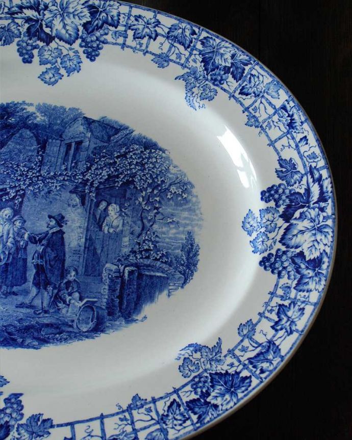 アンティーク 陶磁器の雑貨　アンティーク雑貨　イギリス輸入のアンティークプレート（大）コープランド・スポード（Copeland Spode）。日本のテイストにもよく似合う美しいブルーです。(k-2339-z)