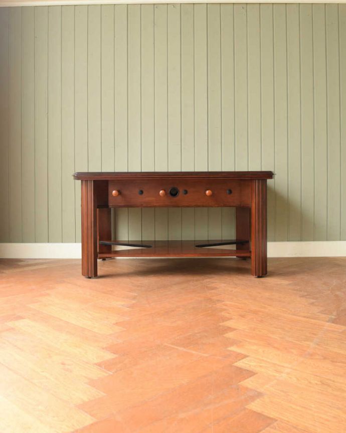 アンティークのテーブル　アンティーク家具　英国で出会っためずらしい家具、アンティークの遊べちゃうフットボールテーブル。後ろ姿にも自信があります。(k-2447-f)