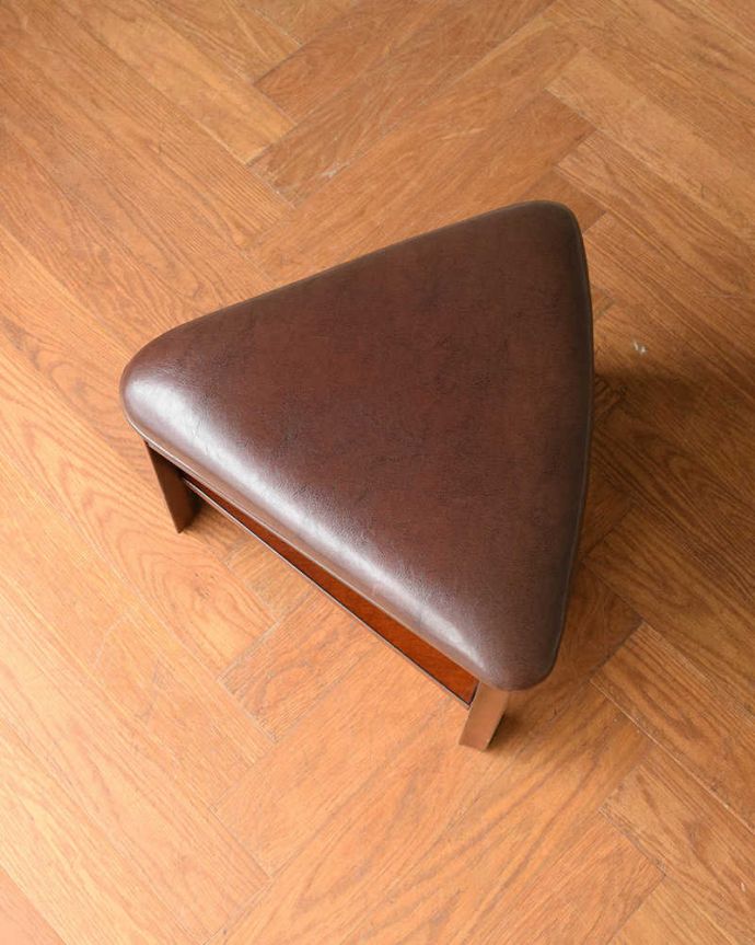 アンティークのテーブル　アンティーク家具　英国で出会っためずらしい家具、アンティークの遊べちゃうフットボールテーブル。いつでも貼り替え出来ますとてもキレイだったので、オリジナルのままです。(k-2447-f)
