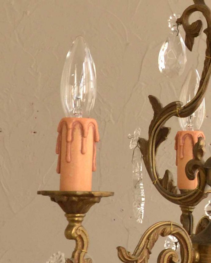シャンデリア　照明・ライティング　フランスで見つけたアンティークシャンデリア３灯タイプ（E17シャンデリア球付）。。(k-2765-z)