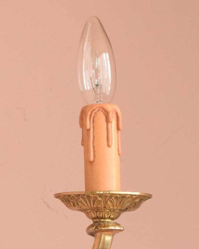 壁付けブラケット　照明・ライティング　真鍮製のアンティークウォールランプ（Ｅ17シャンデリア球付）。。(k-3274-z)