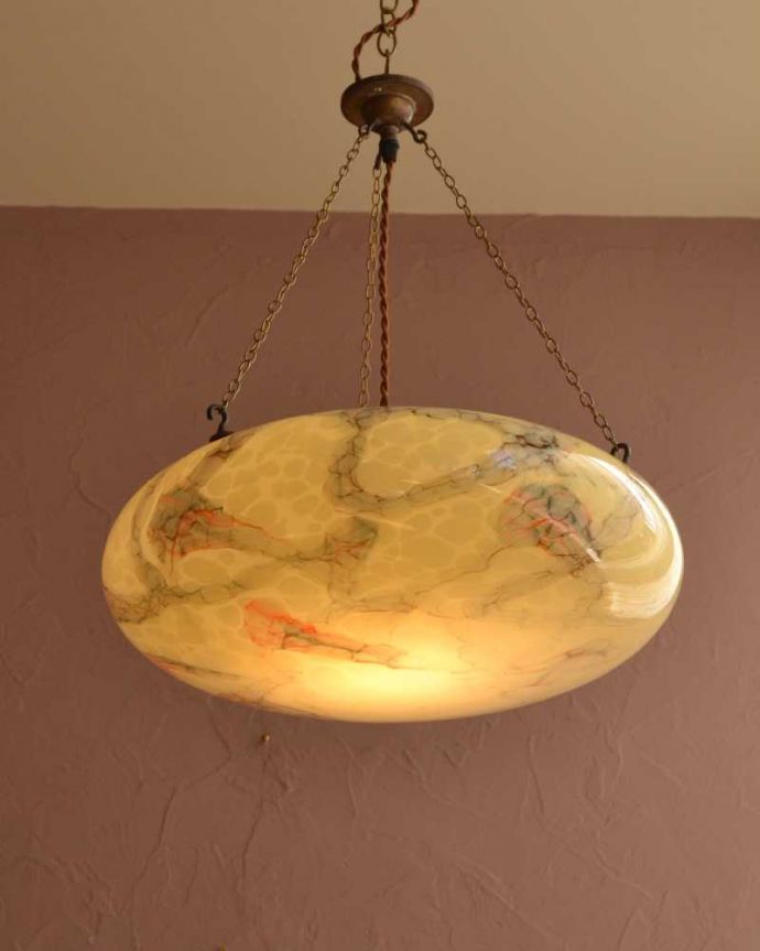 シャンデリア　照明・ライティング　マーブル模様が美しい英国輸入のアンティークハンギングボウル（Ｅ26球付） 。。(k-3767-z)