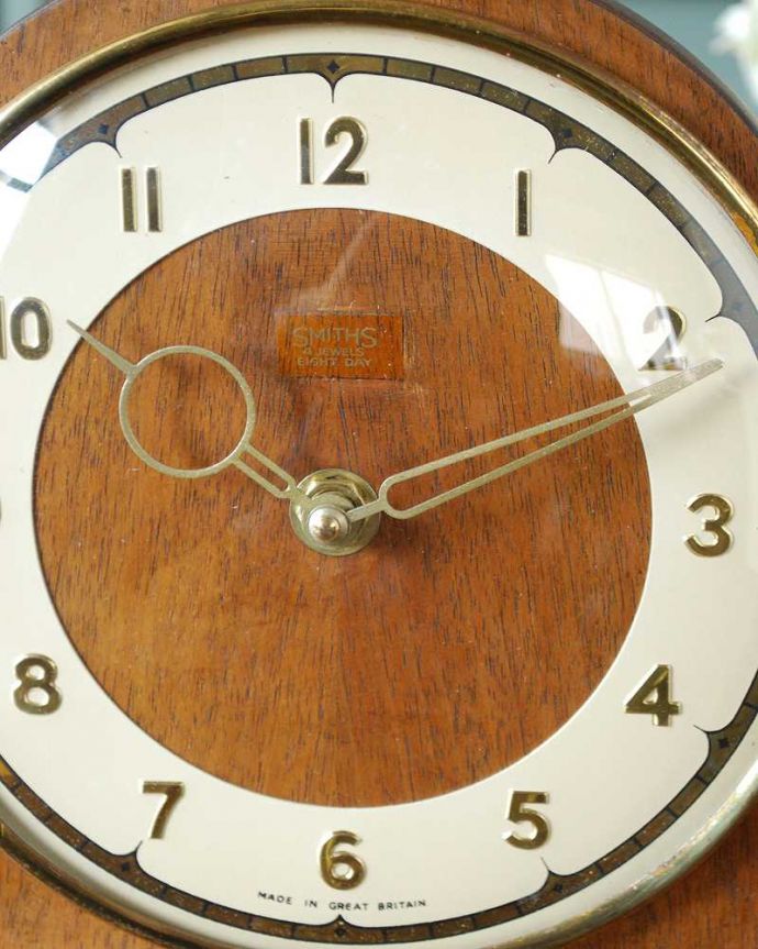 アンティーク その他の雑貨　アンティーク雑貨　英国で見つけたアンティーク置き時計、SMITH社の時計。タイムスリップさせてくれる優しい文字盤アンティークの時計は、文字盤が何とも言えない優しい雰囲気。(k-3973-z)