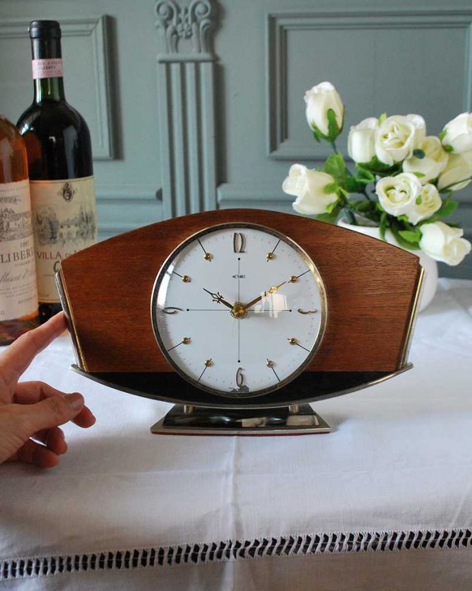 英国のアンティーク雑貨、おしゃれなデザインのビンテージ置き時計