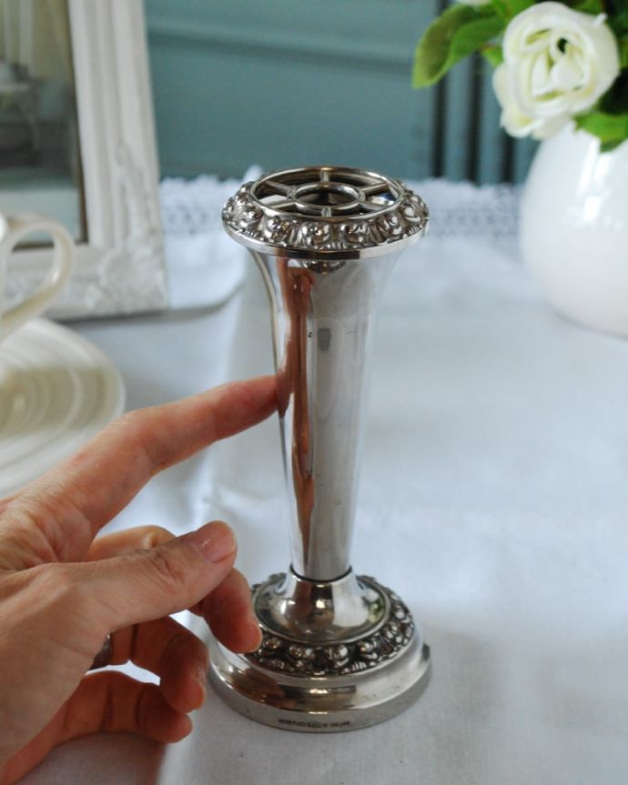 アンティーク風花瓶　シルバー使い花瓶・フラワースタンド
