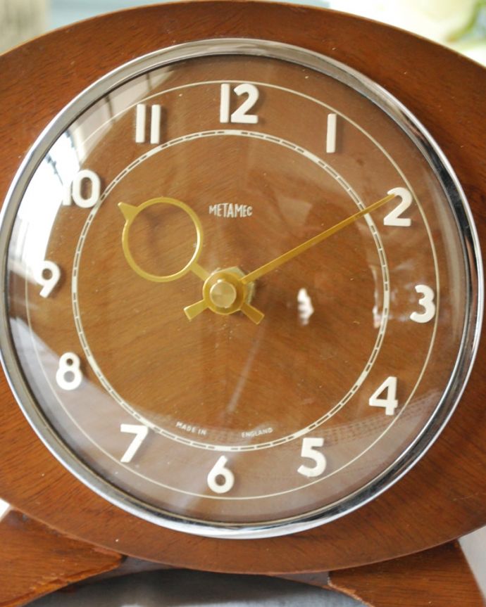 アンティーク その他の雑貨　アンティーク雑貨　アンティーク 時計　タイムスリップさせてくれる優しい文字盤アンティークの時計は、文字盤が何とも言えない優しい雰囲気。(k-4230-z)