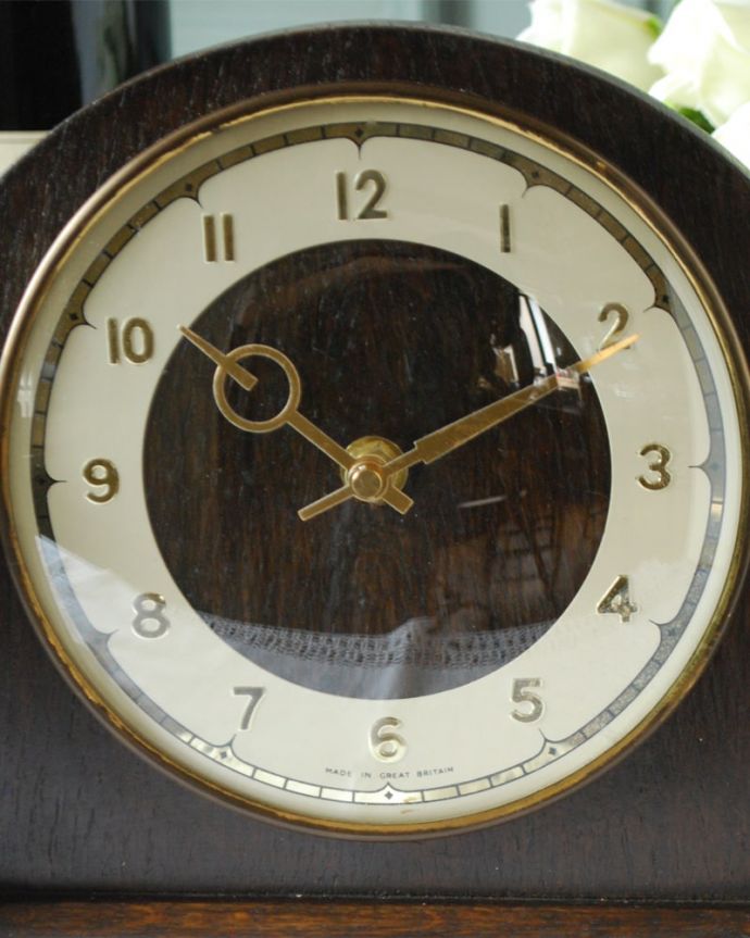 アンティーク その他の雑貨　アンティーク雑貨　アンティーク 時計　タイムスリップさせてくれる優しい文字盤アンティークの時計は、文字盤が何とも言えない優しい雰囲気。(k-4231-z)