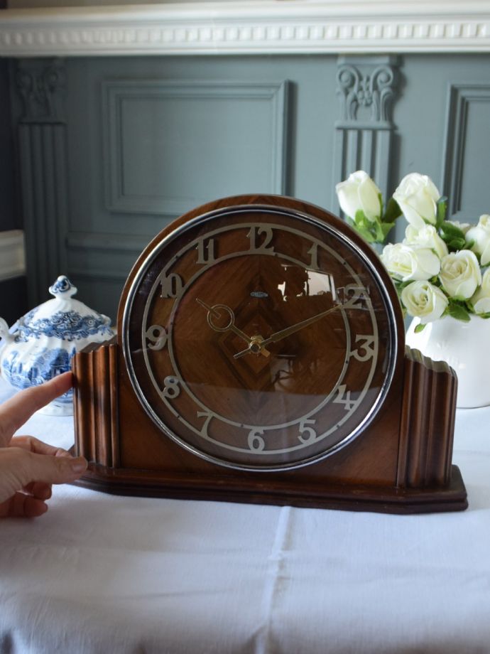 英国のおしゃれな時計、アンティークMETAMEC社の置き時計(k-4523-z