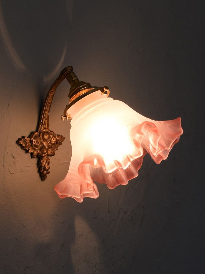アンティークのおしゃれな壁付け照明、フルーツの模様がかわいいウォールランプ（Ｅ17シャンデリア球・ギャラリーA付き）(k-4788-z)｜照明おしゃれ