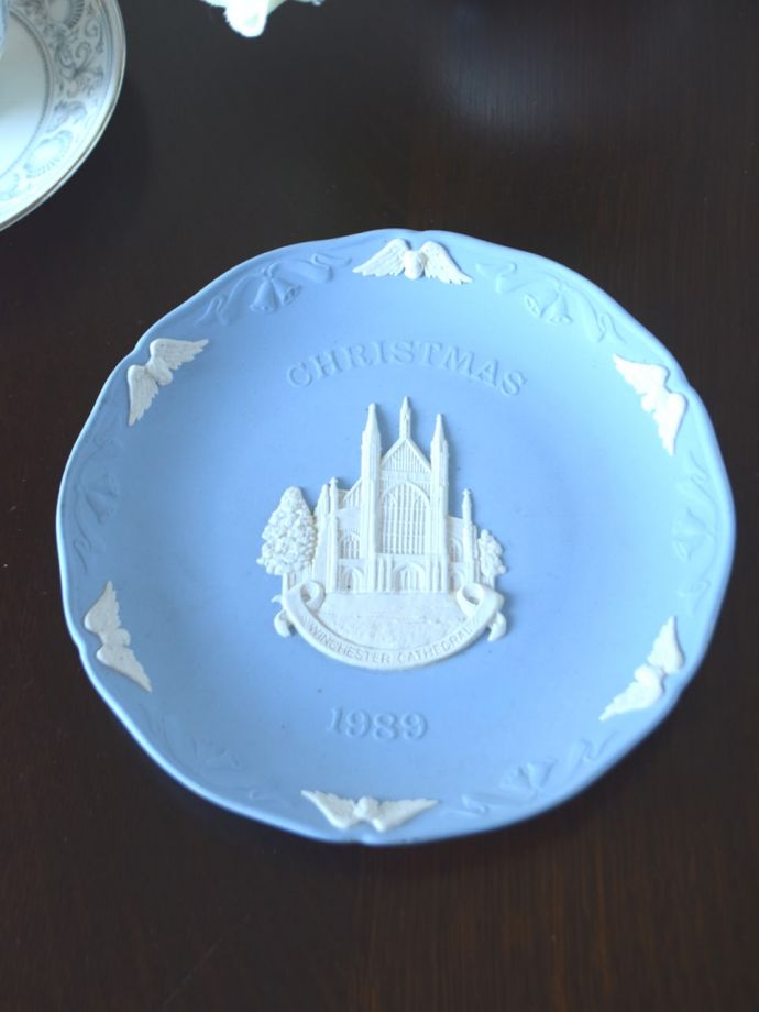 Wedgwoodのジャスパーウェアプレート、1989年生まれのクリスマス 