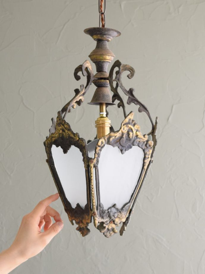 フランスのアンティークシャンデリア、五角形のランタン型の照明ランプ