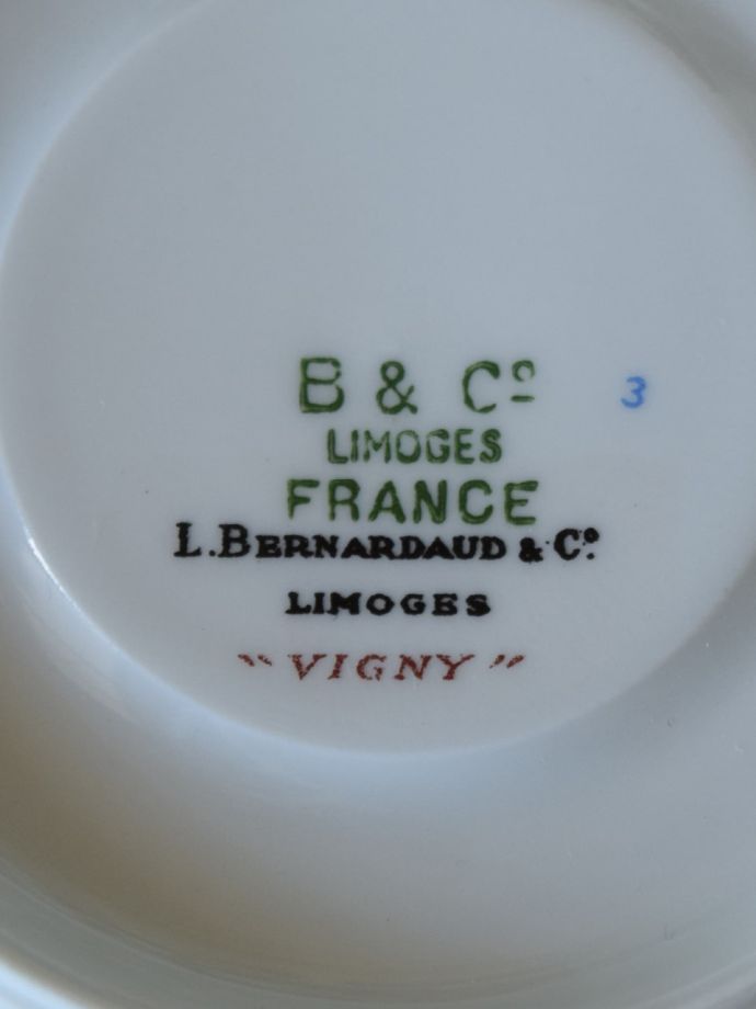 フランスリモージュのアンティーク食器、Limoges B & Co Franceのカップ＆ソーサー