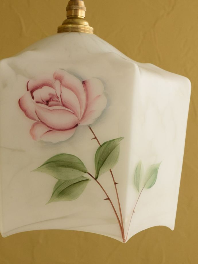 高品質 可愛いアンティーク調・薔薇シャンデリア 天井照明器具 花柄 ローズステンド