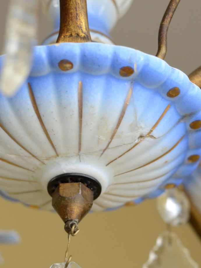 フランスのアンティーク照明、陶器の シャンデリア(5灯)（Ｅ17