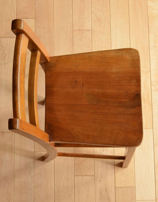 板座面　アンティーク チェア　英国のナチュラルな椅子、アンティークスツール。四角の座面です。(k-911-c)