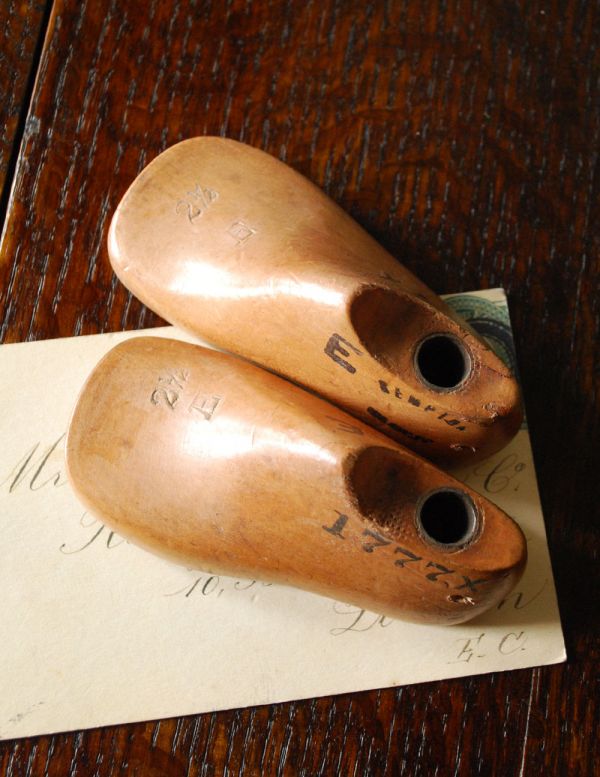 英国アンティーク 木製靴型(こどもサイズ)