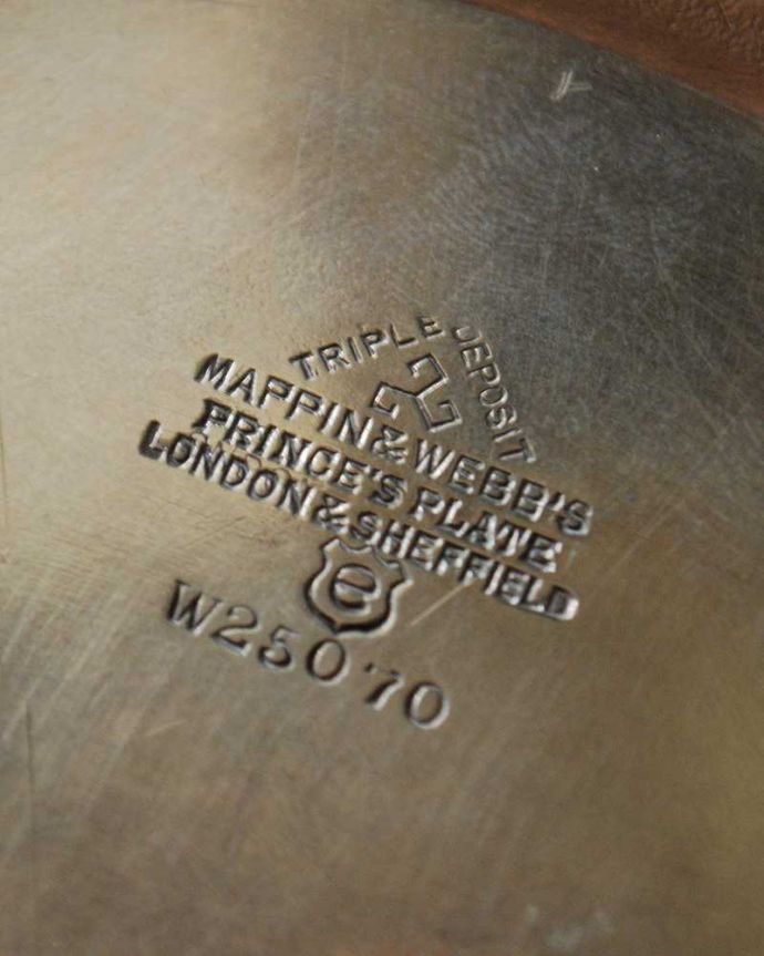 テーブルウェア(食器)　アンティーク雑貨　英国の銀食器、Mappin&Webb(マッピン&ウェッブ)アンティークシルバーのボールコンポート。調印が残っていました。(m-1882-z)