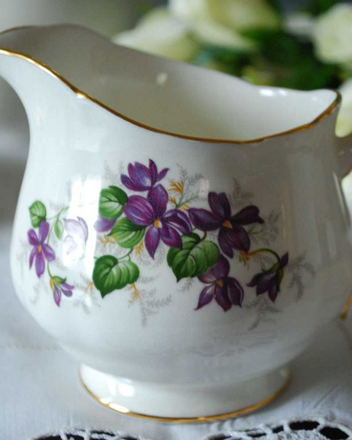 激レア◼️超カワイイお花のかなりアンティークな年代物の器、陶器、ポット？
