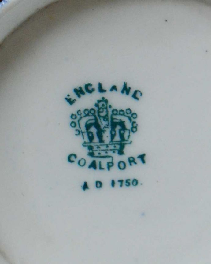 アンティーク 陶磁器の雑貨　アンティーク雑貨　英国の名窯、コールポートのデザインが美しいブルー＆ホワイトのカップ＆ソーサー。裏側には品質の証製造メーカー保証の意味がこもった窯印、ポーセリンマークがあります。(m-2539-z)