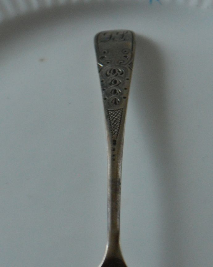 英国で見つけた銀カトラリー、シェフィールド製のアンティーク純銀スプーン