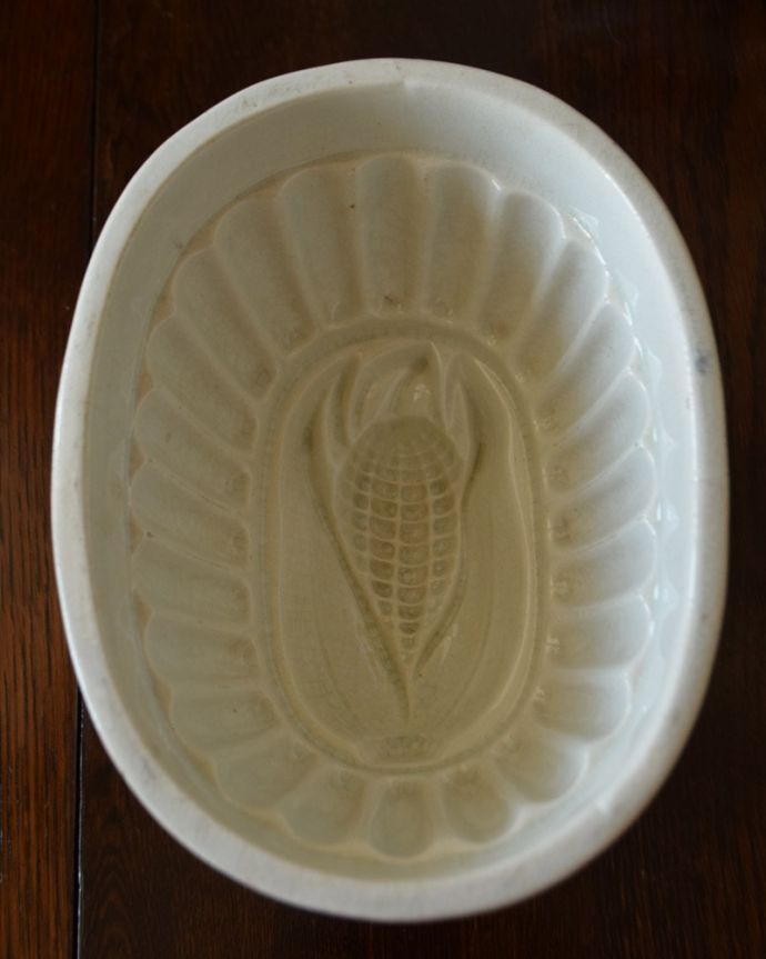 美しいゼリーを作っていたアンティーク、小物入れにもなる陶器製のゼリーモールド(m-2915-z)｜アンティーク雑貨