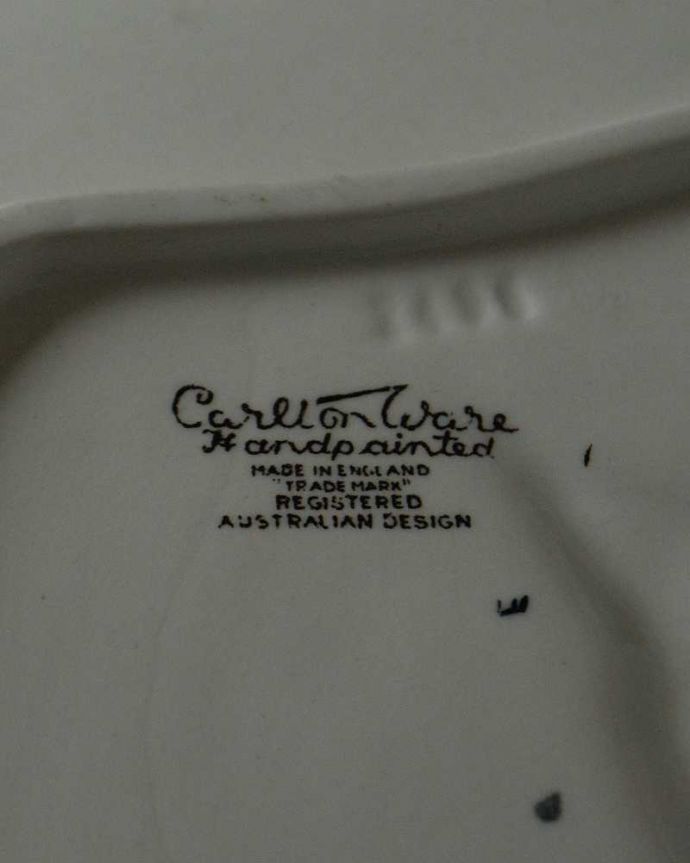 アンティーク 陶磁器の雑貨　アンティーク雑貨　イギリスで見つけたカールトンウェア社のアンティークプレート（あさがお）。裏側には品質の証カールトンウェアはマークまで独創的でとっても可愛いんです。(m-3041-z)