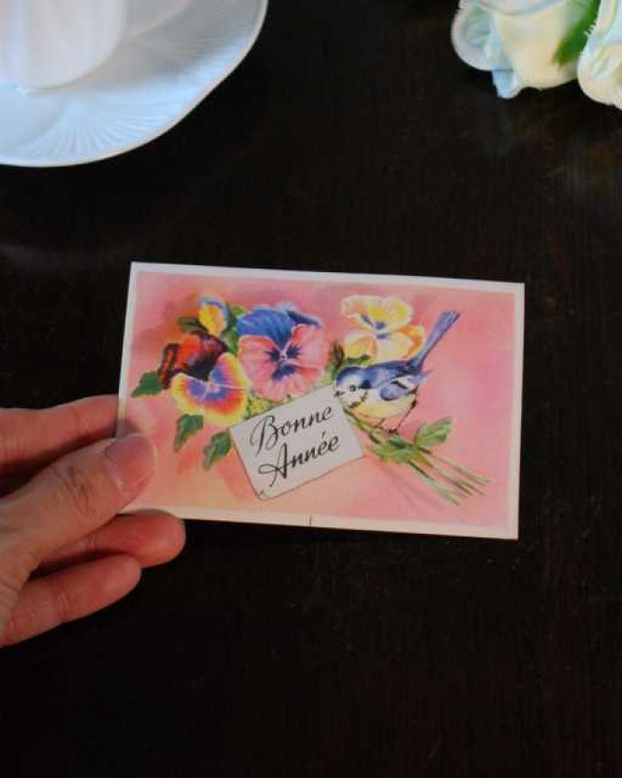 アンティーク その他の雑貨　アンティーク雑貨　幸せを運んでくれる青い小鳥のアンティークのカード（ビオラ）。大きさはコレくらいフランスらしい可愛らしいカード。(m-3443-z)