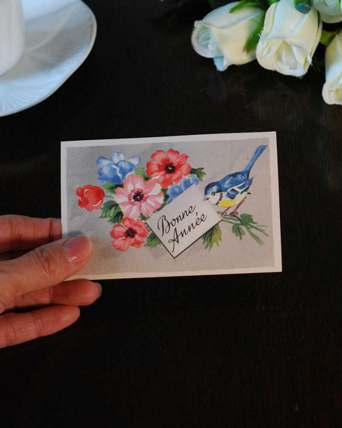 アンティーク その他の雑貨　アンティーク雑貨　幸せを運んでくれる青い小鳥のアンティークのカード（アネモネ）。大きさはコレくらいフランスらしい可愛らしいカード。(m-3444-z)