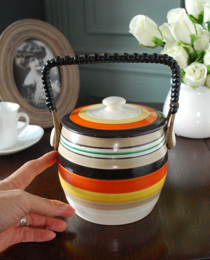 FLOSMARON クッキージャー 花柄陶器容器 イギリス製 アンティーク　ヒビ FLOSMARON クッキージャー 花柄陶器容器 イギリス製