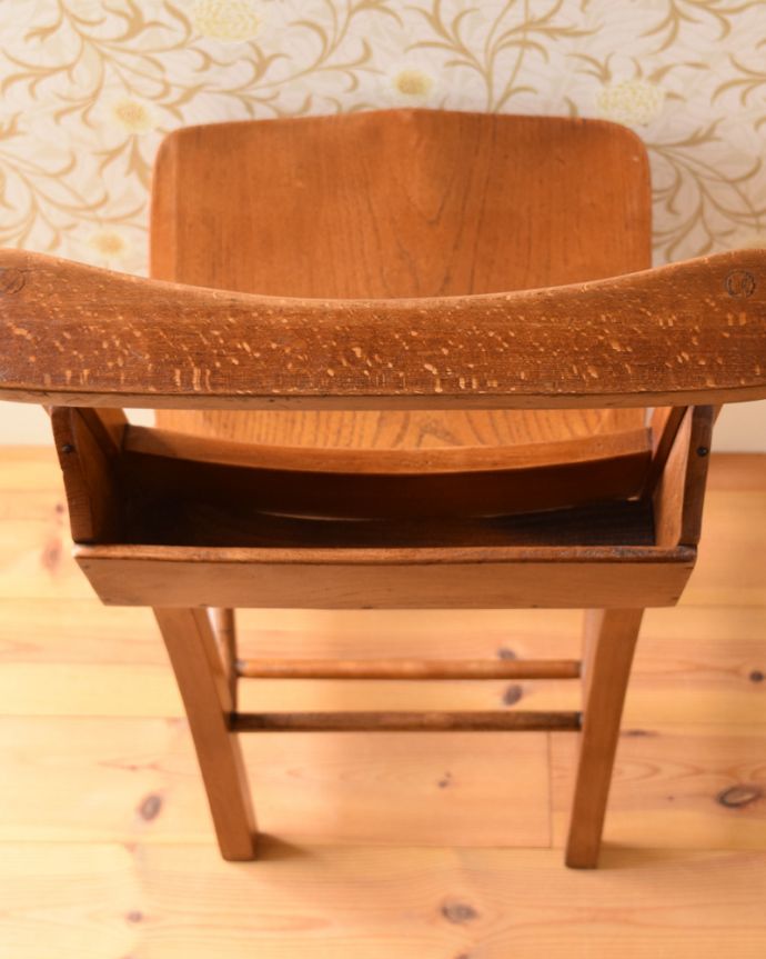 チャーチチェア　アンティーク チェア　イギリス輸入のアンティーク椅子、木製のチャペルチェア。もともとは、聖書や賛美歌を入れるために作られたBOX。(m-405-c)