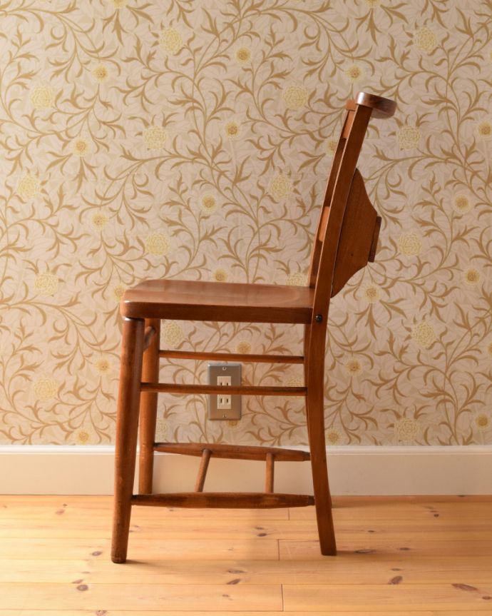 チャーチチェア　アンティーク チェア　イギリス輸入のアンティーク椅子、木製のチャペルチェア。もともと教会で使われていたチャーチチェア。(m-405-c)