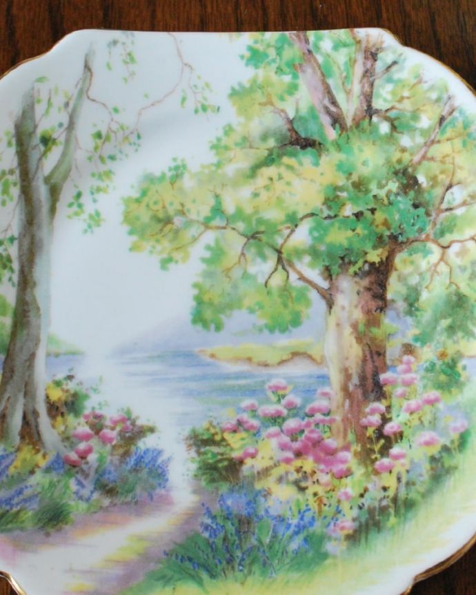 シェ―リー窯　アンティーク雑貨　シェリー窯のアンティーク陶磁器、ウッドランドシリーズのプレート。女性の憧れNo.1！シェリーの陶磁器今はなき英国の名窯、シェリーが作り出した作品は、どれも女性に人気。(m-4107-z)