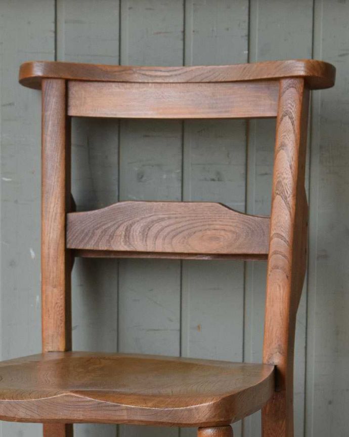 チャーチチェア　アンティーク チェア　聖書ボックス付きのチャーチチェア、素朴でナチュラルなイギリスアンティークの椅子。風合いたっぷり。(m-420-c)