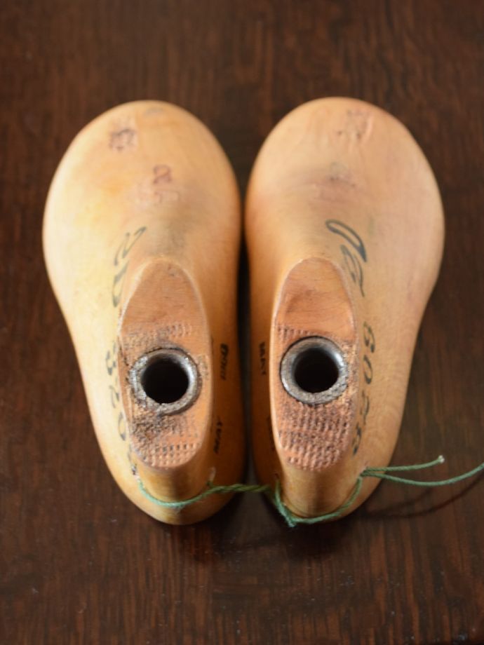 アンティークのおしゃれな雑貨、 イギリスで見つけた子ども靴の木型(m ...
