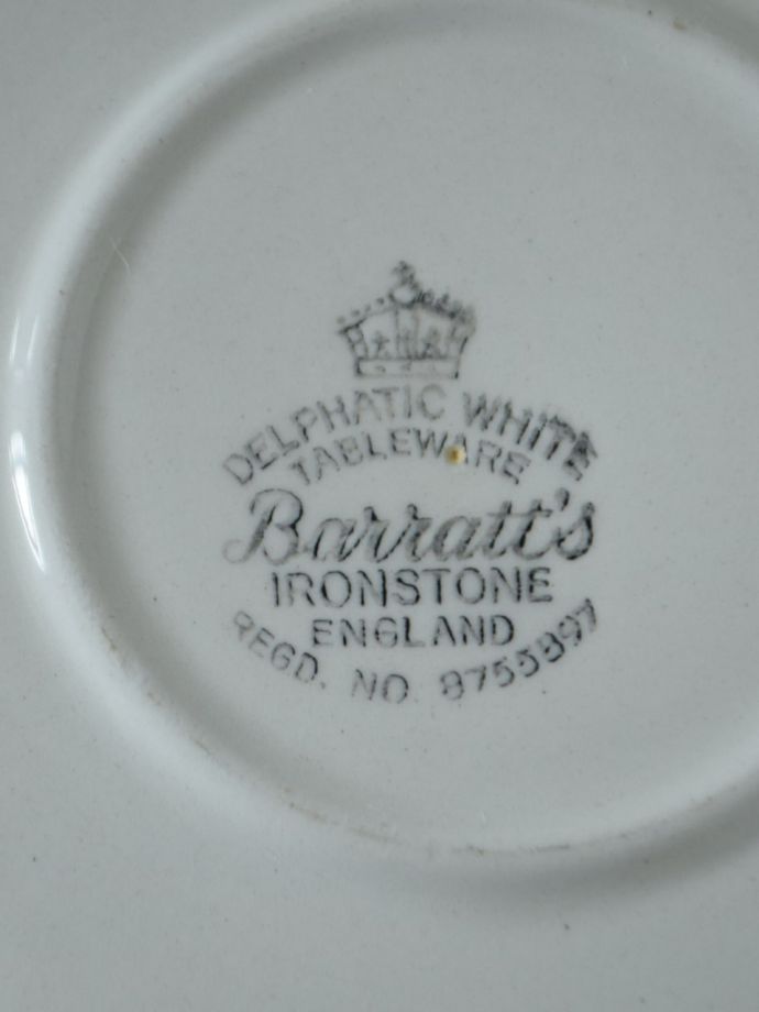 イギリスのアンティーク食器、Barratts(バラッツ)のカップ＆ソーサー